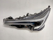 Load image into Gallery viewer, Frontscheinwerfer Toyota Corolla 81150-02X10 Links Scheinwerfer Headlight SCH3680989513sa