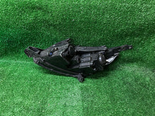 Laden Sie das Bild in den Galerie-Viewer, Frontscheinwerfer Peugeot 2008 I 90106471 Rechts Scheinwerfer Headlight SCH3686692144vr