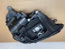 Laden Sie das Bild in den Galerie-Viewer, Frontscheinwerfer Mercedes-Benz W213 W2139060705 Links Scheinwerfer Headlight SCH3688533395uj