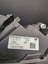 Load image into Gallery viewer, Frontscheinwerfer Dacia Sandero III CX3014P Links Scheinwerfer Headlight SCH3689288092dr
