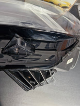 Load image into Gallery viewer, Frontscheinwerfer Dacia Sandero III CX3014P Links Scheinwerfer Headlight SCH3689288092dr