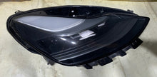 Laden Sie das Bild in den Galerie-Viewer, Frontscheinwerfer Tesla Model Y 1110796-00-D Ein Stück (Rechts oder Links) SCH3695906489on