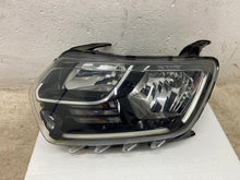 Laden Sie das Bild in den Galerie-Viewer, Frontscheinwerfer Dacia Duster 260609367R LED Links Scheinwerfer Headlight SCH3703480621zi