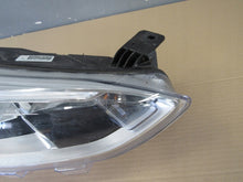 Laden Sie das Bild in den Galerie-Viewer, Frontscheinwerfer Ford Focus IX7B-13W029-AE Rechts Scheinwerfer Headlight SCH3706062034xo