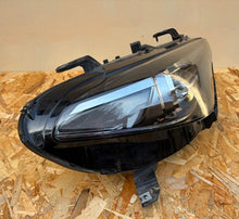 Laden Sie das Bild in den Galerie-Viewer, Frontscheinwerfer Alfa Romeo Giulia 50547571 Rechts Scheinwerfer Headlight SCH3713548071is