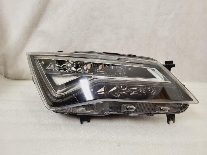 Frontscheinwerfer Seat Ateca 576941008D 576941007D Ein Satz Headlight SCH3723393240lw