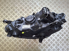 Laden Sie das Bild in den Galerie-Viewer, Frontscheinwerfer Seat I Ibiza V 6F1941006B Rechts Scheinwerfer Headlight SCH3723776631lt