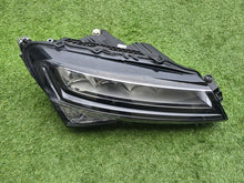 Load image into Gallery viewer, Frontscheinwerfer Skoda III 6V1941016C LED Rechts Scheinwerfer Headlight SCH3734608224ri