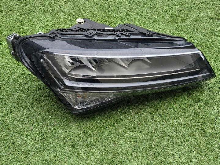 Frontscheinwerfer Skoda III 6V1941016C LED Rechts Scheinwerfer Headlight SCH3734608224ri