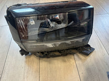 Laden Sie das Bild in den Galerie-Viewer, Frontscheinwerfer Fiat Grande 9855952180 9855952380 Ein Satz Headlight SCH3736318063jw