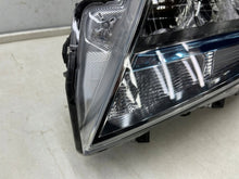 Laden Sie das Bild in den Galerie-Viewer, Frontscheinwerfer Suzuki Vitara I 100-7R016 Links Scheinwerfer Headlight SCH3746833129oe