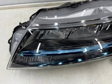 Laden Sie das Bild in den Galerie-Viewer, Frontscheinwerfer Suzuki Vitara I 100-7R016 Links Scheinwerfer Headlight SCH3746833129oe