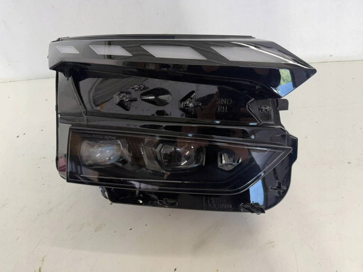 Frontscheinwerfer Skoda 5LB941036 Rechts Scheinwerfer Headlight SCH3751429546nr