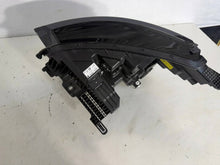 Laden Sie das Bild in den Galerie-Viewer, Frontscheinwerfer Skoda 5LB941036 Rechts Scheinwerfer Headlight SCH3751429546nr