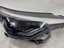 Laden Sie das Bild in den Galerie-Viewer, Frontscheinwerfer Toyota C-Hr Chr 81110YP281 Rechts Scheinwerfer Headlight SCH3756457435yv