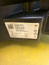Load image into Gallery viewer, Frontscheinwerfer Tesla Model 3 1514952-00-D LED Links Scheinwerfer Headlight SCH3757189987xk