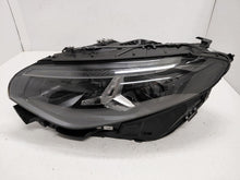 Laden Sie das Bild in den Galerie-Viewer, Frontscheinwerfer Mercedes-Benz Cla A1749064102 Links Scheinwerfer Headlight SCH3758300120qy