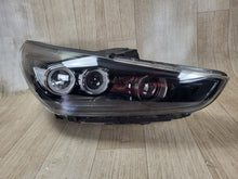 Laden Sie das Bild in den Galerie-Viewer, Frontscheinwerfer Hyundai I30 III 92102G4120 Full LED Rechts Headlight SCH3762305305id