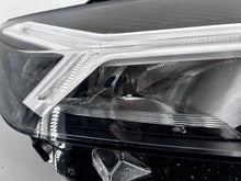 Load image into Gallery viewer, Frontscheinwerfer Dacia Sandero III Jogger 260107978R Rechts Headlight SCH3768724475oy