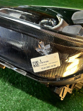 Load image into Gallery viewer, Frontscheinwerfer Kia Sportage IV 92101-F1500 Links Scheinwerfer Headlight SCH3769452419ne