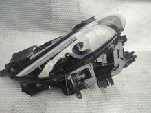 Laden Sie das Bild in den Galerie-Viewer, Frontscheinwerfer Mazda 3 I Ibiza III V BCJH-51040 Full LED Links Headlight SCH3773791302lq