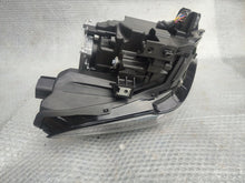 Laden Sie das Bild in den Galerie-Viewer, Frontscheinwerfer Mazda 3 I Ibiza III V BCJH-51040 Full LED Links Headlight SCH3773791302lq
