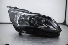 Load image into Gallery viewer, Frontscheinwerfer Peugeot 5008 II 9810478280 Rechts Scheinwerfer Headlight SCH3778654768rx