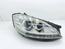 Laden Sie das Bild in den Galerie-Viewer, Frontscheinwerfer Mercedes-Benz W221 A2218207839 Rechts Scheinwerfer Headlight SCH3779694077tv