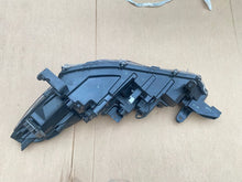 Laden Sie das Bild in den Galerie-Viewer, Frontscheinwerfer Toyota Corolla 16-184 LED Rechts Scheinwerfer Headlight SCH3779900192ed