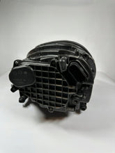 Load image into Gallery viewer, Frontscheinwerfer Porsche Cayenne 7P5941754AA Xenon Rechts Headlight SCH3781176889lo