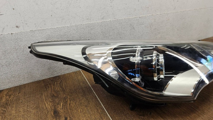 Frontscheinwerfer Hyundai Veloster TOL17676 Rechts Scheinwerfer Headlight SCH3781811990nt