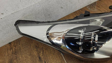 Load image into Gallery viewer, Frontscheinwerfer Hyundai Veloster TOL17676 Rechts Scheinwerfer Headlight SCH3781811990nt