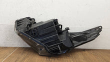 Load image into Gallery viewer, Frontscheinwerfer Hyundai Veloster TOL17676 Rechts Scheinwerfer Headlight SCH3781811990nt