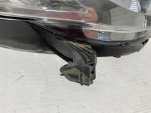 Laden Sie das Bild in den Galerie-Viewer, Frontscheinwerfer Citroën C1 811100H050 Rechts Scheinwerfer Headlight SCH3788315663dv