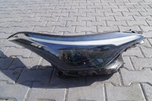 Laden Sie das Bild in den Galerie-Viewer, Frontscheinwerfer Toyota Chr 81110-YP280-00 Rechts Scheinwerfer Headlight SCH3788627230xg