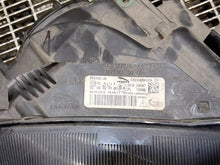 Laden Sie das Bild in den Galerie-Viewer, Frontscheinwerfer Jaguar Xf X250 CX2313W029DF Rechts Scheinwerfer Headlight SCH3789335958fu