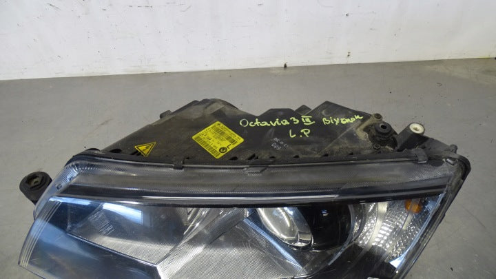 Frontscheinwerfer Skoda Octavia III 5E1941015 Xenon Links Scheinwerfer Headlight SCH3789489831jb
