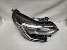 Laden Sie das Bild in den Galerie-Viewer, Frontscheinwerfer Renault Captur II 260104525R LED Rechts Scheinwerfer Headlight SCH3794862853cf