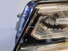 Laden Sie das Bild in den Galerie-Viewer, Frontscheinwerfer VW Tiguan 5NB941035B Full LED Links Scheinwerfer Headlight SCH3795625714cs