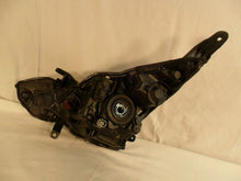 Laden Sie das Bild in den Galerie-Viewer, Frontscheinwerfer Toyota Aygo 811300H210 Ein Stück (Rechts oder Links) Headlight SCH3795929598xv