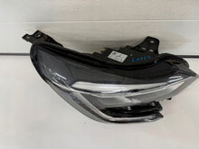 Laden Sie das Bild in den Galerie-Viewer, Frontscheinwerfer Renault Captur II 260104525R LED Rechts Scheinwerfer Headlight SCH3796257205ez