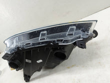 Laden Sie das Bild in den Galerie-Viewer, Frontscheinwerfer Seat Ibiza I V 6F1941006E Rechts Scheinwerfer Headlight SCH3797538510cr