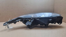 Laden Sie das Bild in den Galerie-Viewer, Frontscheinwerfer Ford Tourneo Connect Transit 90070362 13W030DB Links Headlight SCH3798318134mh