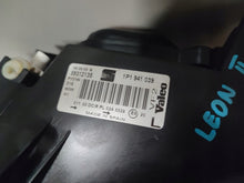 Load image into Gallery viewer, Frontscheinwerfer Seat Leon 1P1941039 Xenon Links Scheinwerfer Headlight SCH3800105382kr