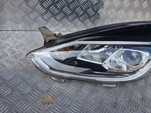 Laden Sie das Bild in den Galerie-Viewer, Frontscheinwerfer Ford Fiesta I 175PL10676 L1BB13101CE Links Headlight SCH3803516832lo