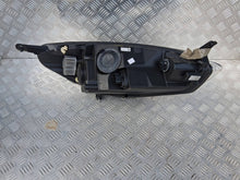 Laden Sie das Bild in den Galerie-Viewer, Frontscheinwerfer Ford Fiesta I 175PL10676 L1BB13101CE Links Headlight SCH3803516832lo
