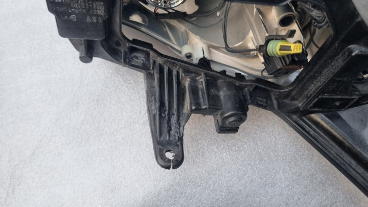 Frontscheinwerfer Ford Mondeo BS71-13D155- Xenon Links Scheinwerfer Headlight SCH3814760219hi