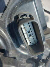 Laden Sie das Bild in den Galerie-Viewer, Frontscheinwerfer Ford FR3B-13006-B Links Scheinwerfer Headlight SCH3815072419ep