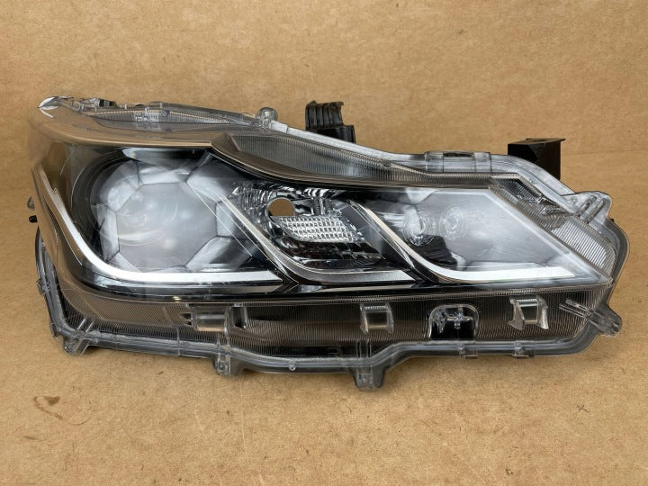 Frontscheinwerfer Toyota Corolla 8113002T31 LED Rechts Scheinwerfer Headlight SCH3817134765lh