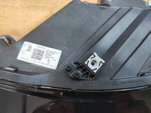 Load image into Gallery viewer, Frontscheinwerfer VW Passat 3J1941035 Links Scheinwerfer Headlight SCH3823890485zk